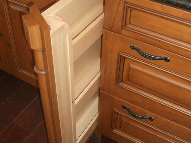 AD Cabinetry -  Kitchen - Pull Out Lower Cabinets
